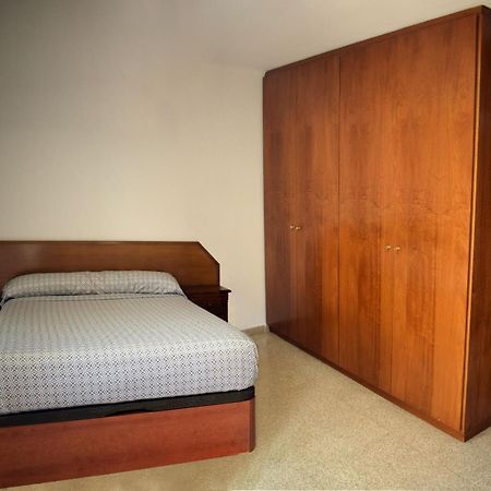 Apartamentos Atlas Terrassa IV Екстериор снимка