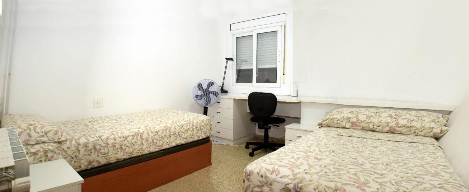 Apartamentos Atlas Terrassa IV Екстериор снимка
