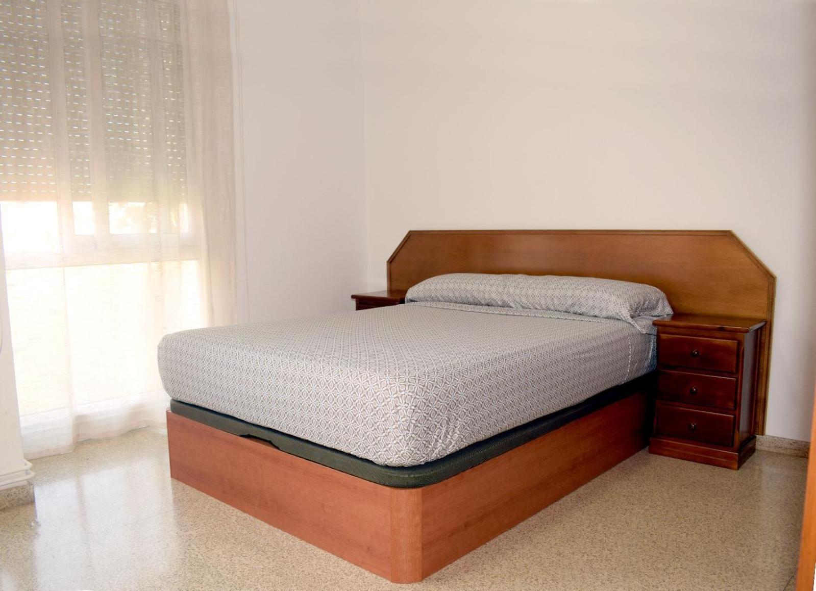 Apartamentos Atlas Terrassa IV Екстериор снимка
