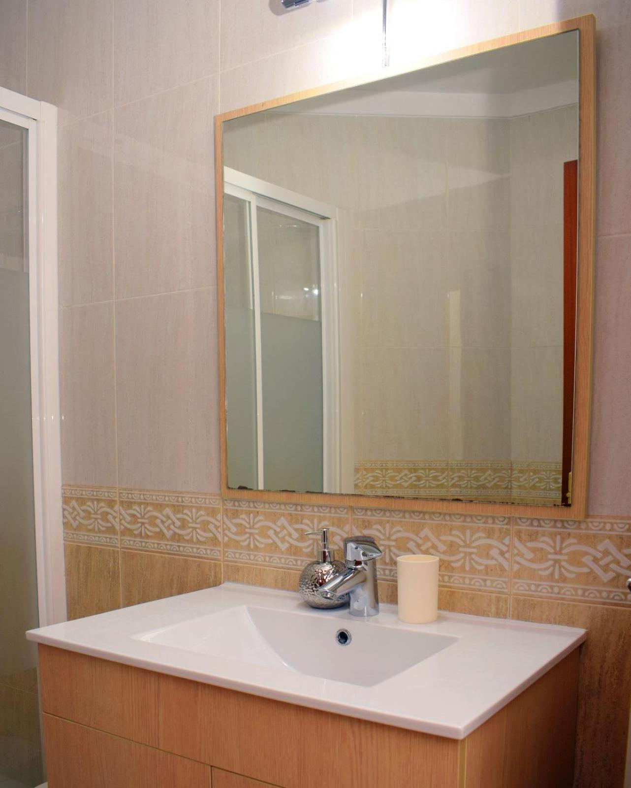 Apartamentos Atlas Terrassa IV Екстериор снимка